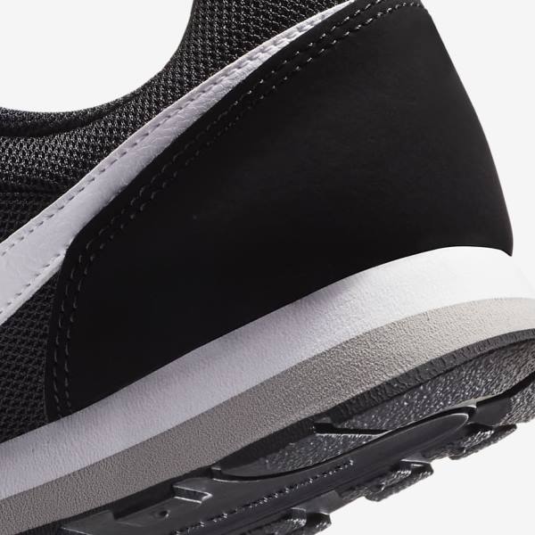 Nike MD Runner 2 Older Sneakers Kinder Schwarz Grau Weiß | NK165KSA
